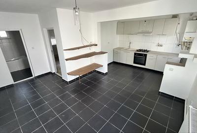 Casă cu 3 camere în Năvodari - 1