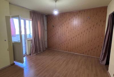 Apartament cu 2 camere decomandat în Geamăna - 3