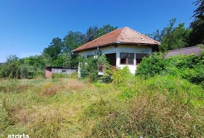 Teren de 3457 mp, în Central