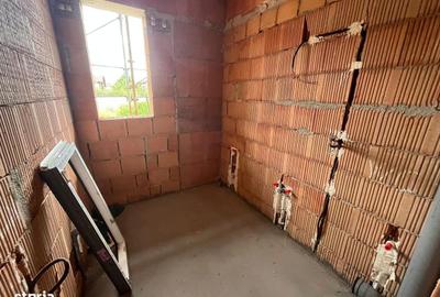 Apartament cu 3 camere în Dobroești