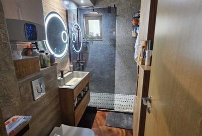 Apartament cu 3 camere decomandat în Central - 7