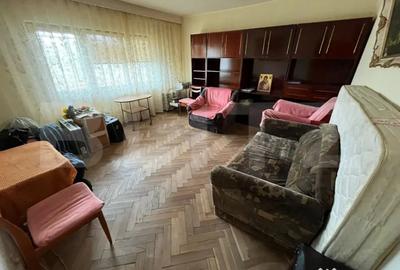 Apartament cu 3 camere decomandat, mobilat în Central - 1