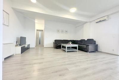 Apartament cu 2 camere decomandat în Torontalului