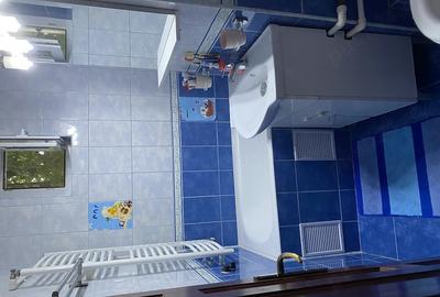 Apartament cu 2 camere semidecomandat în Micro 17 - 1