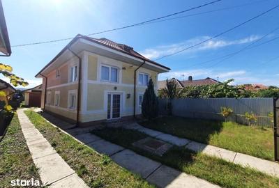 Casă cu 5 camere cu Teren 762 Mp în Dacia