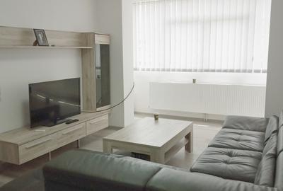 Apartament cu 2 camere semidecomandat în Giurgiului