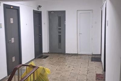 Garsonieră decomandată în Titan - 6