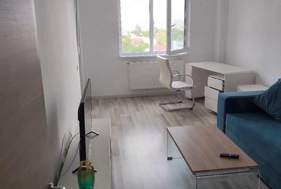 Apartament cu 2 camere decomandat în Păcii