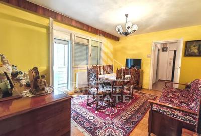 Apartament cu 3 camere semidecomandat în Circumvalațiunii