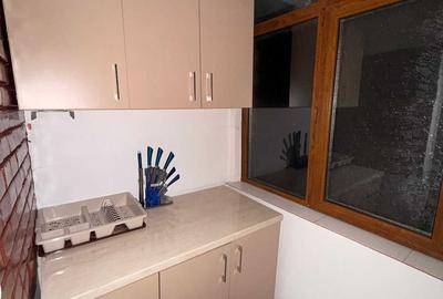 Apartament cu 3 camere decomandat în Central - 1