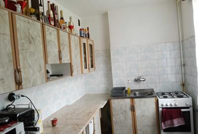 Apartament cu 3 camere decomandat în Central - 2
