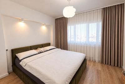 Apartament cu 4 camere decomandat în Alexandru cel Bun