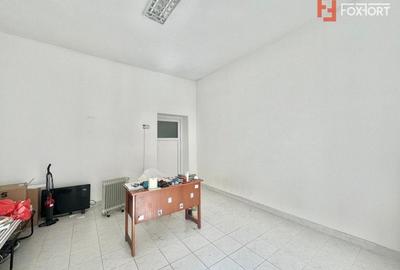 Casă cu 5 camere cu Canalizare în Lunei - 3