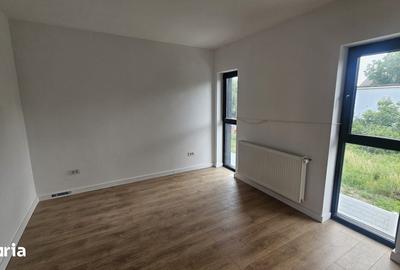 Casă cu 4 camere cu Teren 150 Mp în Tunari - 2