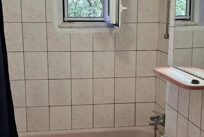 Apartament cu 2 camere decomandat în Exterior Vest