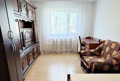 Apartament cu 2 camere decomandat în Podul de Fier