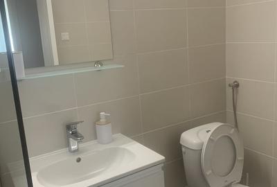Apartament cu 2 camere decomandat în Titan