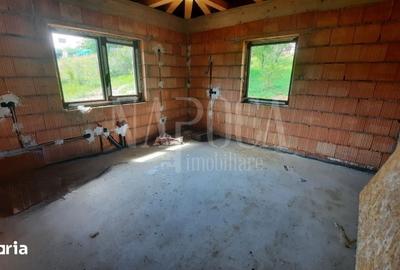 Casă cu 5 camere cu Teren 823 Mp în Baciu - 2