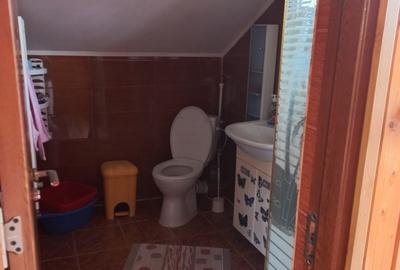 Casă cu 2 camere în Central