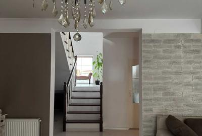 Casă cu 4 camere cu Teren 450 Mp în Sânmihaiu Român - 6