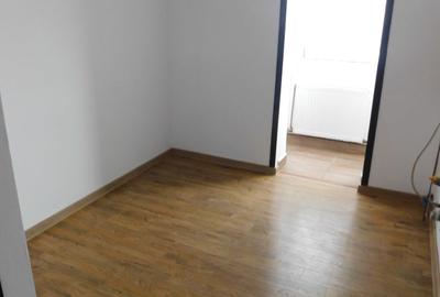 Apartament cu 3 camere decomandat în Exterior Vest - 5