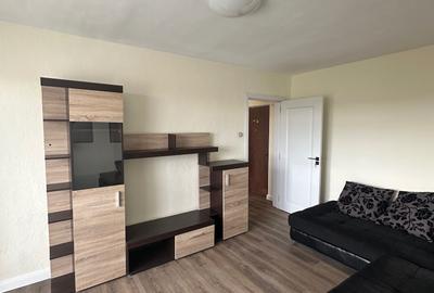 Apartament cu 2 camere decomandat în Nufărul