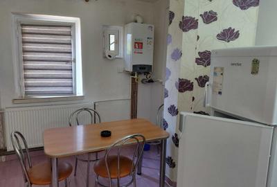 Apartament cu 2 camere decomandat în Popoveni