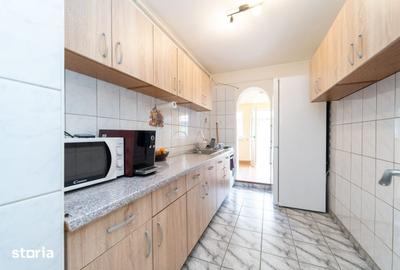 Apartament cu 2 camere decomandat în Tractorul - 4