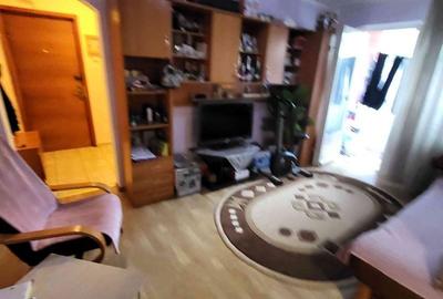 Apartament cu 2 camere semidecomandat în Cornișa