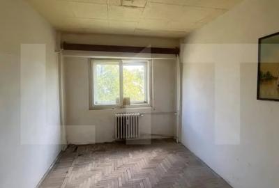 Apartament cu 3 camere semidecomandat în Central - 1