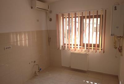 Spațiu comercial, de 54 mp, în Coiciu - 7