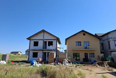 Casă individuală cu 5 camere cu Teren 221 Mp în Palas - 3