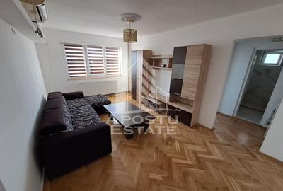 Apartament cu 2 camere decomandat în Intim
