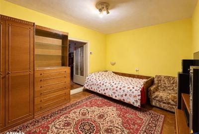 Casă cu 4 camere în Sânzieni