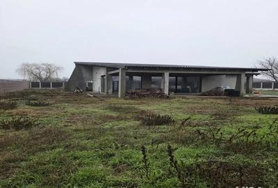 Casă cu 4 camere cu Teren 1700 Mp în Școlilor - 19