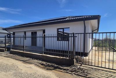 Casă cu 4 camere cu Teren 410 Mp în Clinceni
