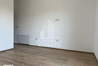Casă cu 4 camere cu Teren 340 Mp în Săcălaz
