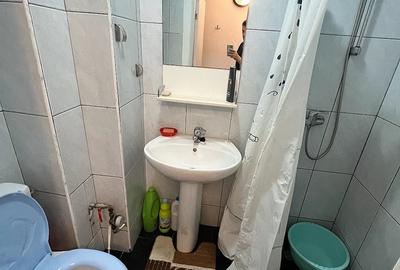 Apartament cu 2 camere nedecomandat în Decebal