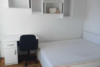 Garsonieră decomandată în Central - 7
