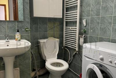 Apartament cu 2 camere decomandat în Gară