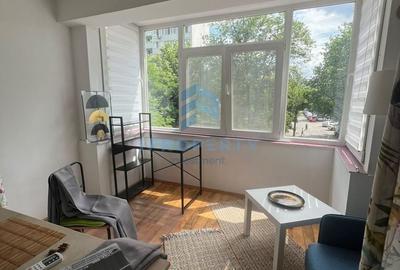 Apartament cu 2 camere decomandat în Titan