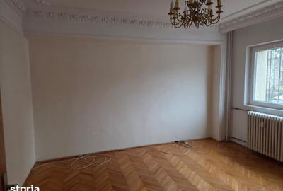 Apartament cu 3 camere în Militari