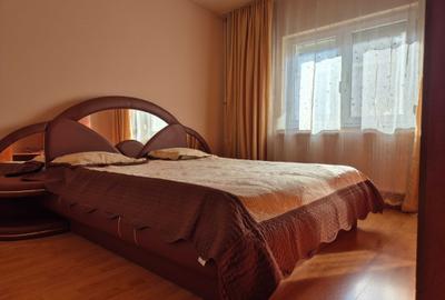 Apartament cu 2 camere decomandat în Podgoria