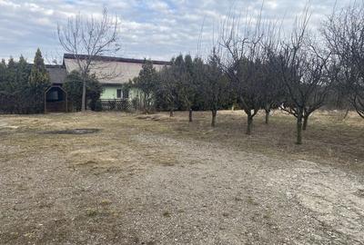 Teren de 1255 mp, în Vernești - 3