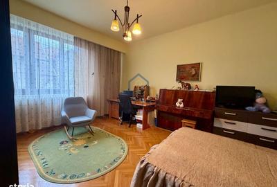 Casă cu 3 camere în Central