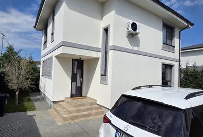 Casă cu 4 camere cu Teren 253 Mp în Giroc