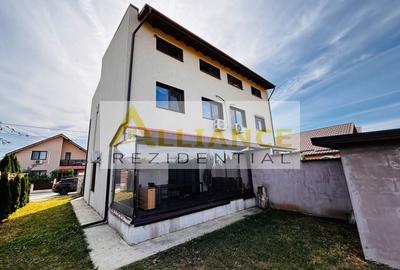 Casă individuală cu 4 camere cu Canalizare în Berceni