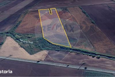 Teren de 40000 mp, în Central