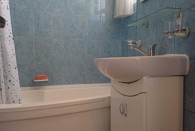 Apartament cu 2 camere semidecomandat în Berceni
