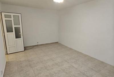 Apartament cu 2 camere decomandat în Drumul Taberei